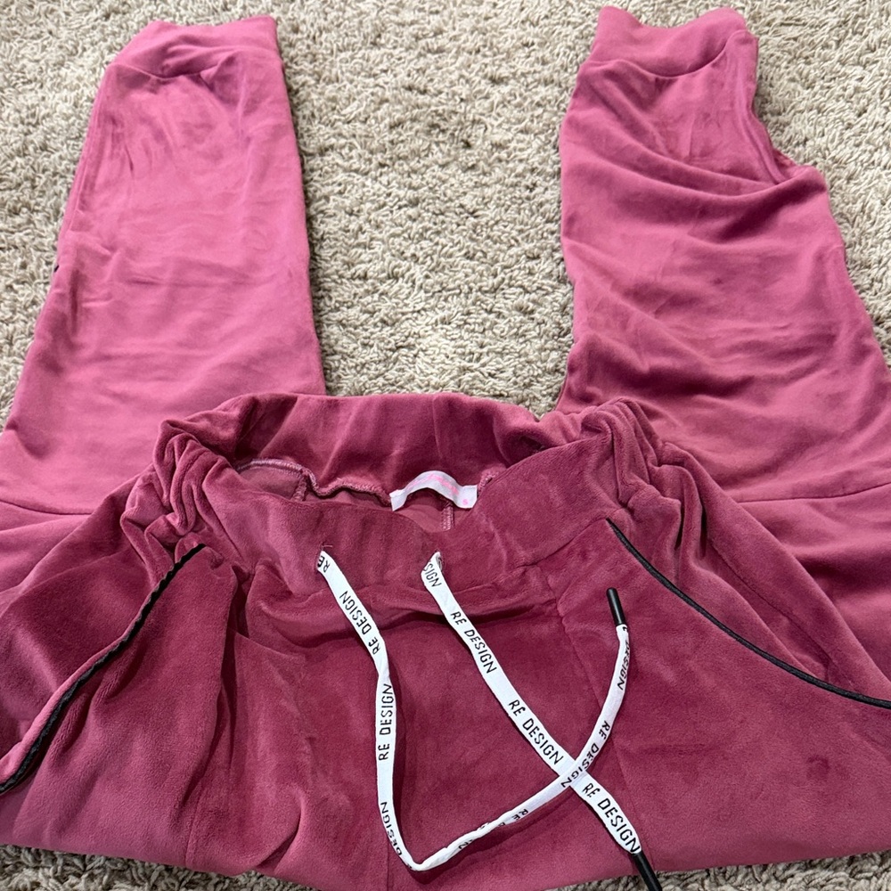 RE/Design  Women's Mauve Track Pants